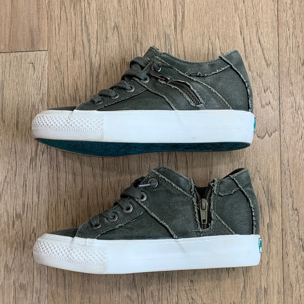 Blowfish Malibu Women's Melondrop Sneaker Size 8.5 - Picture 3 of 8